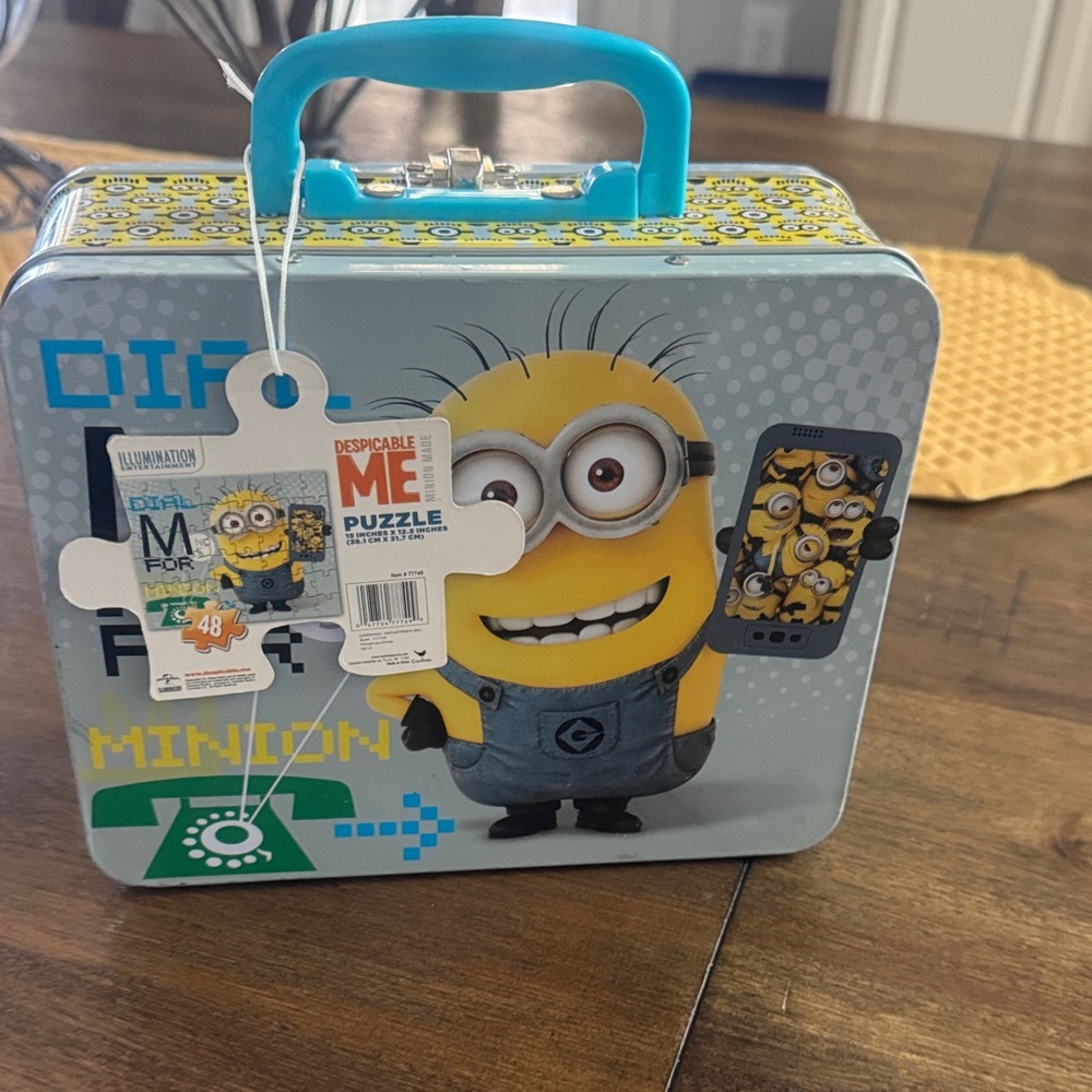 Despicable Me Minion Puzzle Lunchbox